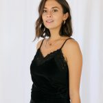 WOLF & STORM | MISTY BLACK VELVET CAMISOLE BIOKATOEN