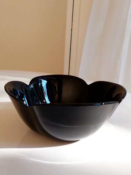 Zwarte Vintage Schaal 1